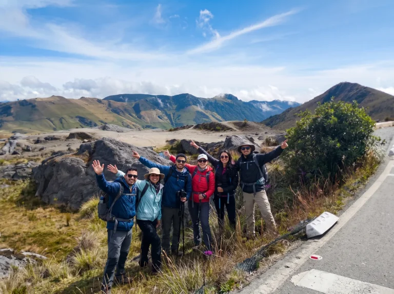 Viajeros en el Parque Nacional Natural Los Nevados, sector Murillo
